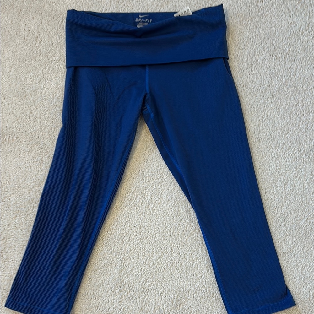 Women’s Nike active wear